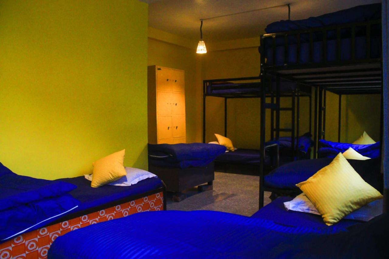 Nomads Hostel Tosh מראה חיצוני תמונה